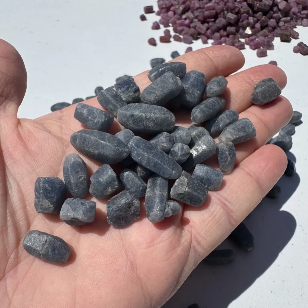 Safir natural din Tanzania, lot 50g